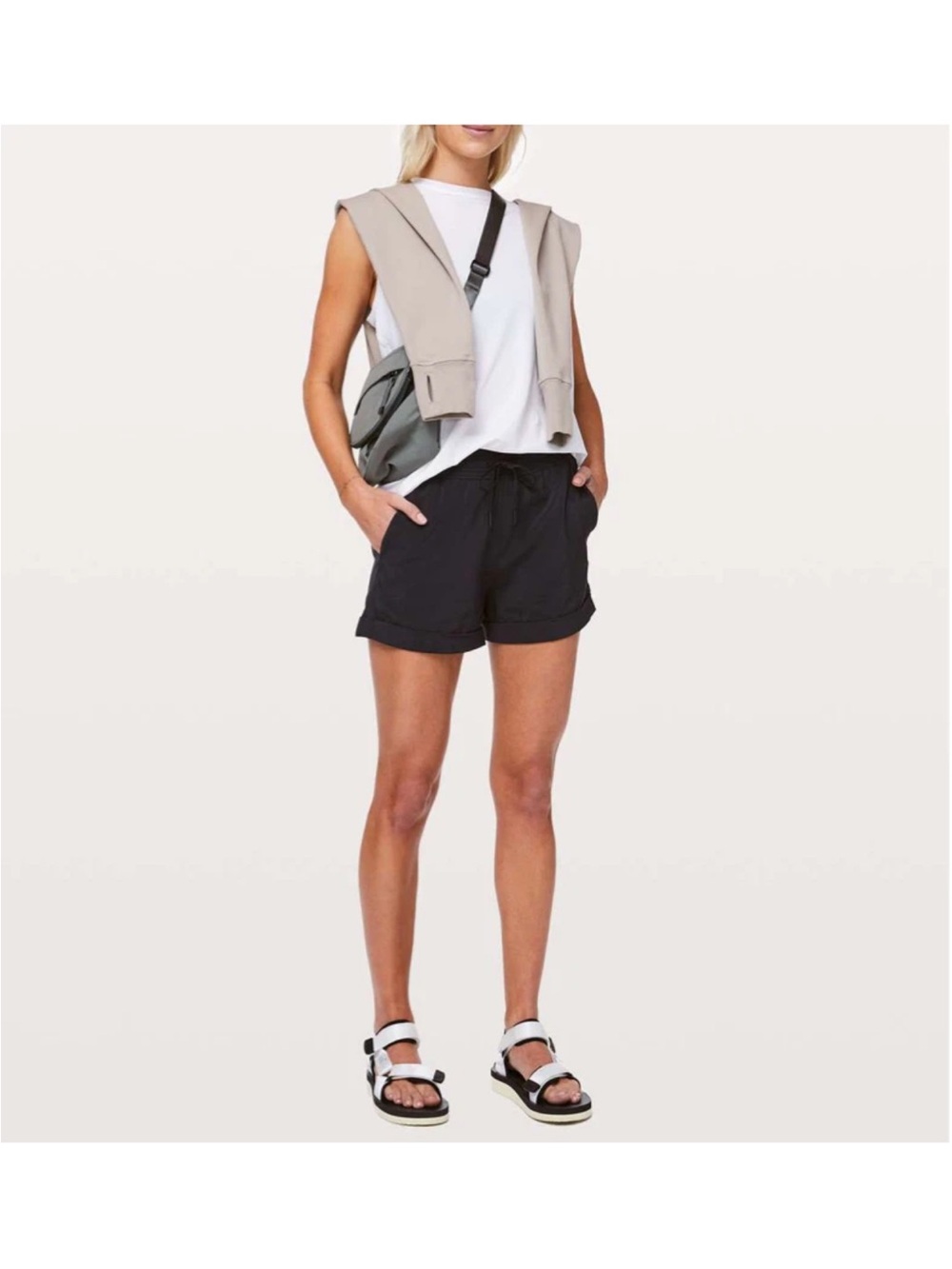 Lululemon Black Spring Break Away 3" Shorts  4 way Stretch Drawstring size 4-6